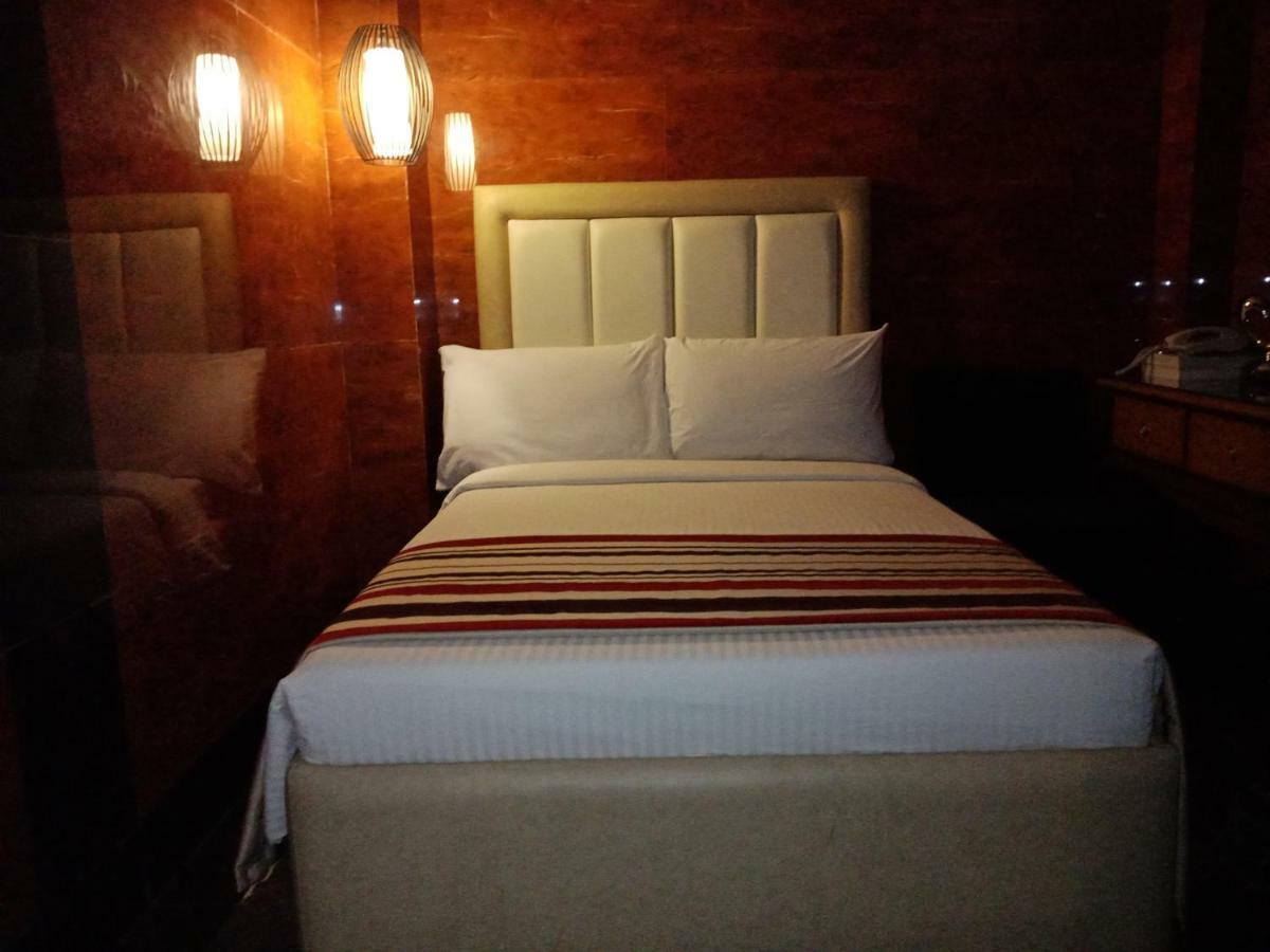 Belgian Suites Манила Екстериор снимка